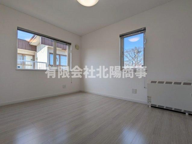 弟子屈町中央2丁目　中古住宅の居間・リビング