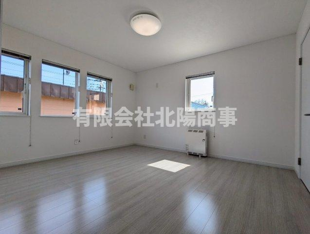 弟子屈町中央2丁目　中古住宅の居間・リビング