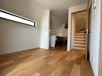 【居間・リビング】 | 西宮市小曽根三丁目　新築戸建