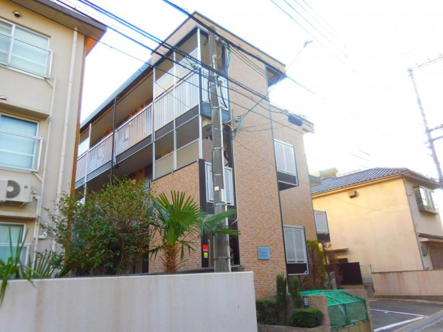 レオパレスあゆみの外観