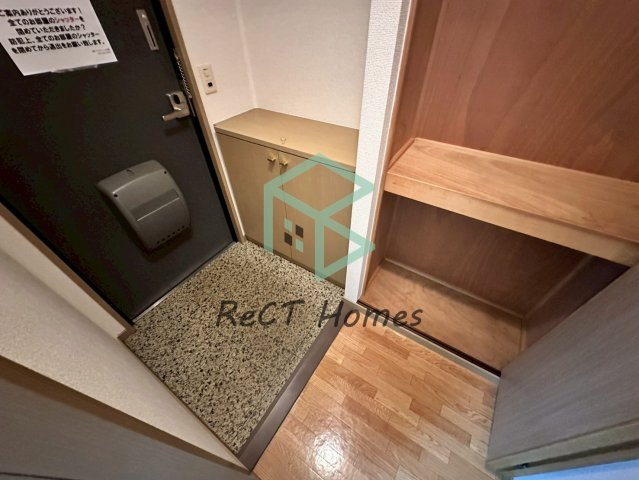 マーリンキードムの玄関