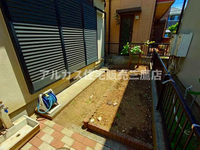 武蔵野市境南町５丁目 中古戸建 中央線 武蔵境駅の庭