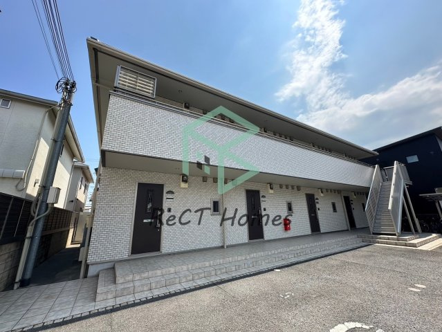 丸萬三番菅の外観