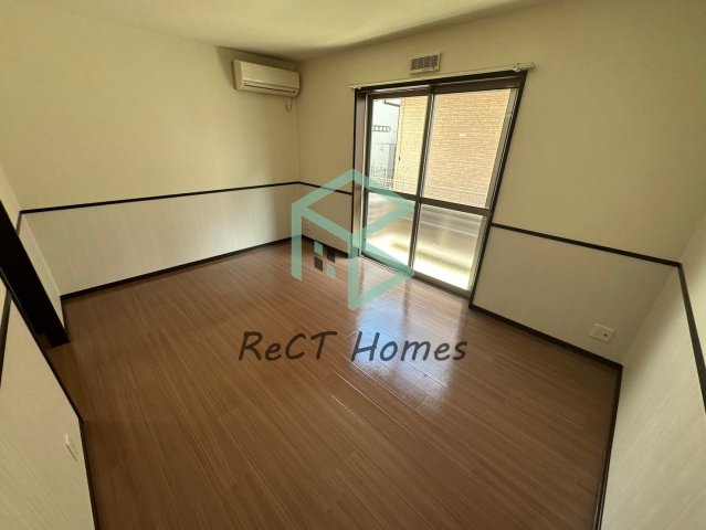 丸萬三番菅の居間・リビング