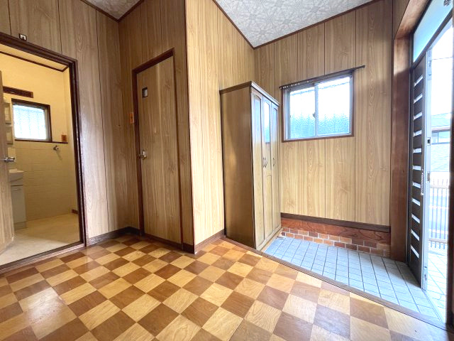 熊取町希望が丘4丁目　中古戸建の玄関