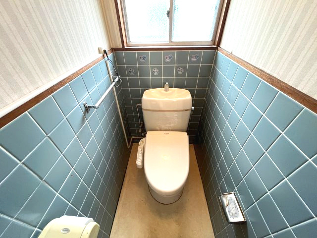 熊取町希望が丘4丁目　中古戸建のトイレ