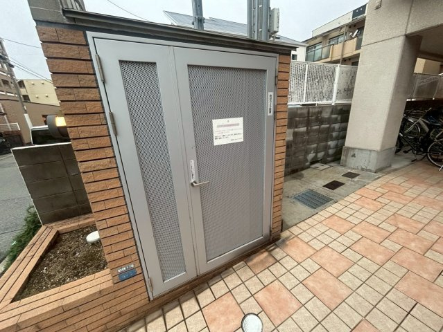 ペルル芦屋のエントランス