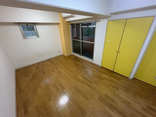 ペルル芦屋の居間・リビング