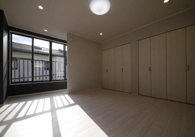 【洋室】 | 【再生住宅】甲府市池田1丁目 | スタンダードな洋室です