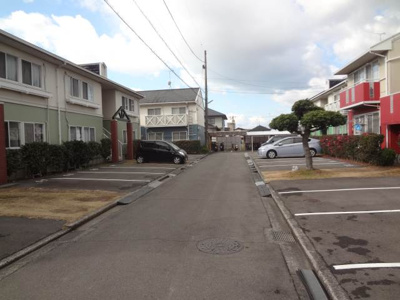 【駐車場】 | ガーデンハイツ