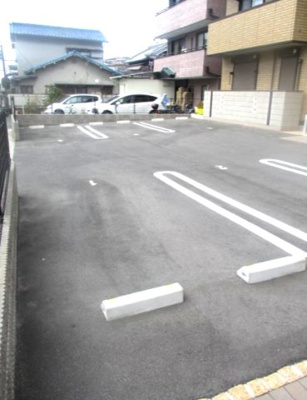【駐車場】 | メルベーユ