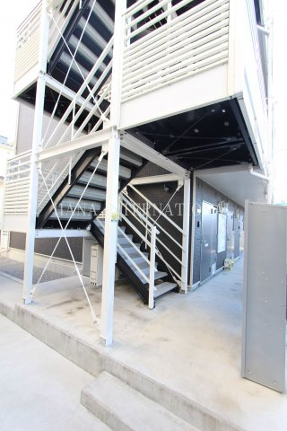 レオネクストヴィラージュのエントランス