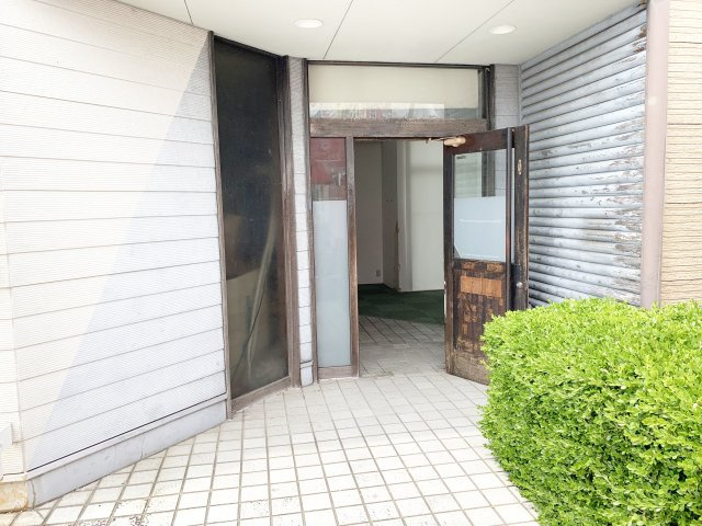 夢広場テナントのエントランス
