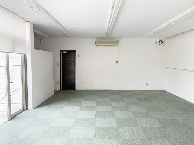 夢広場テナントのロビー