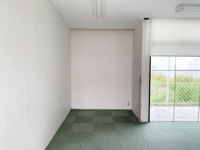 夢広場テナントの内装