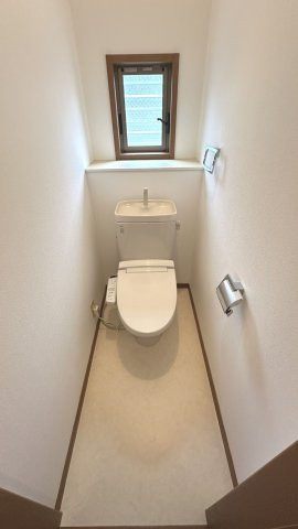 堺市美原区南余部西　中古戸建のトイレ