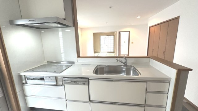 堺市美原区南余部西　中古戸建のキッチン