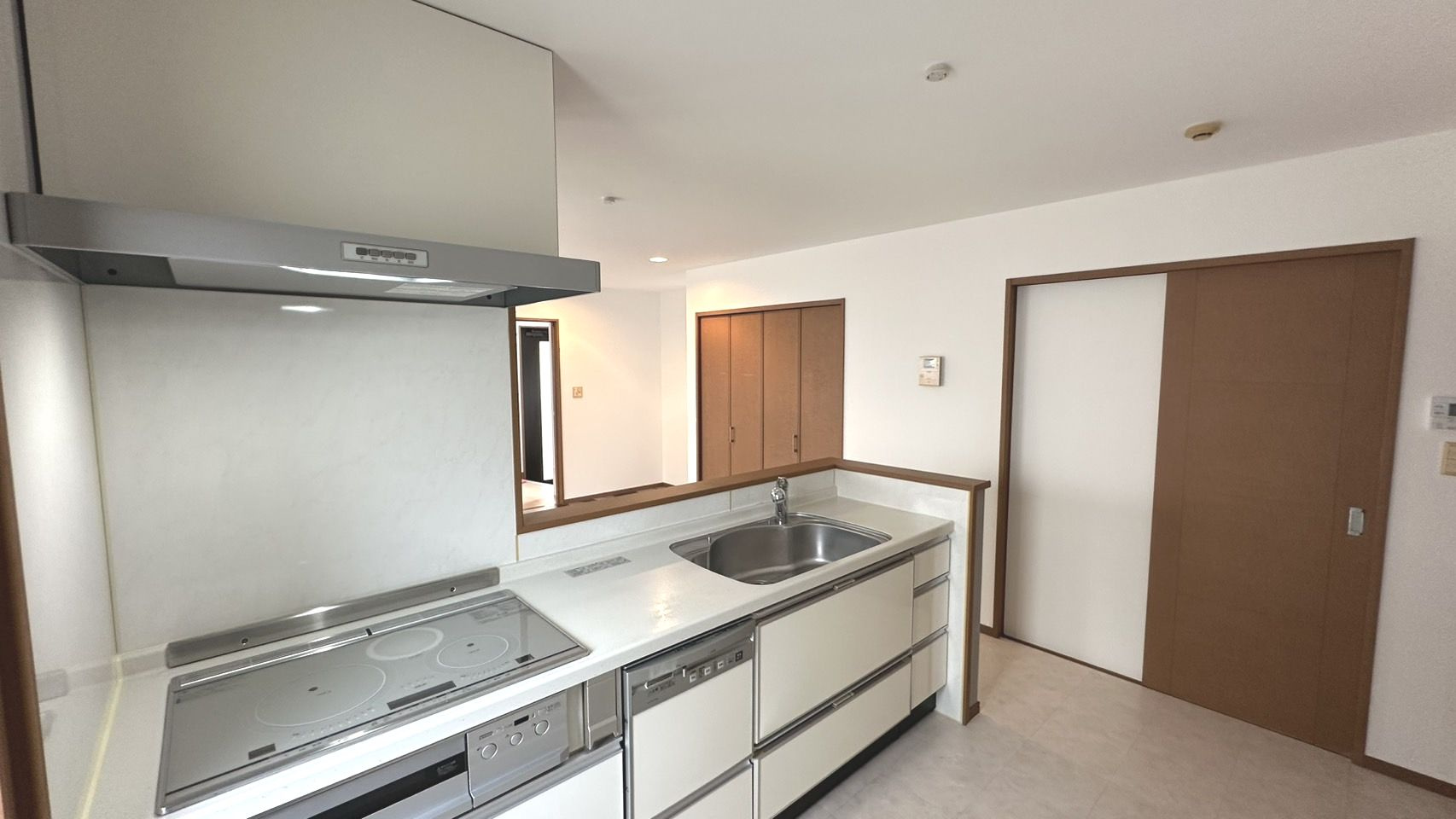 堺市美原区南余部西　中古戸建のキッチン