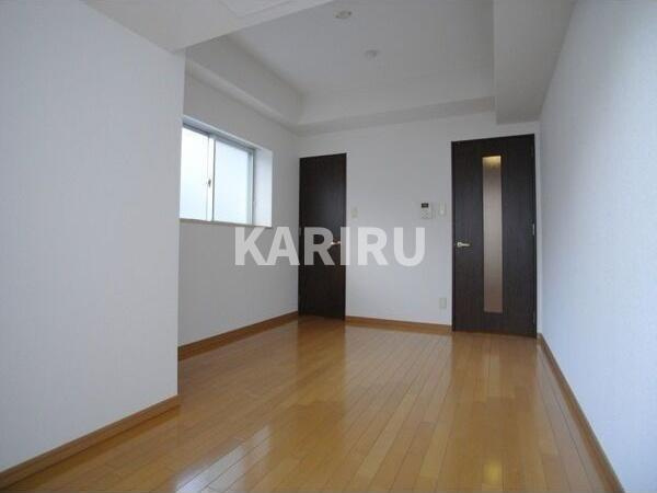 ディナスティ玉造の居間・リビング