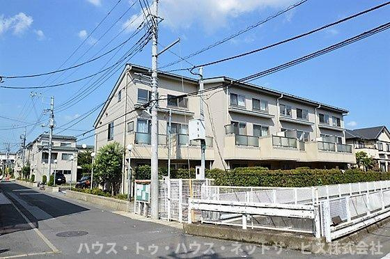 メイクスF棟の外観