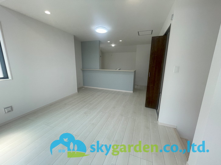 藤沢市善行３丁目　新築戸建　全3棟1号棟の居間・リビング