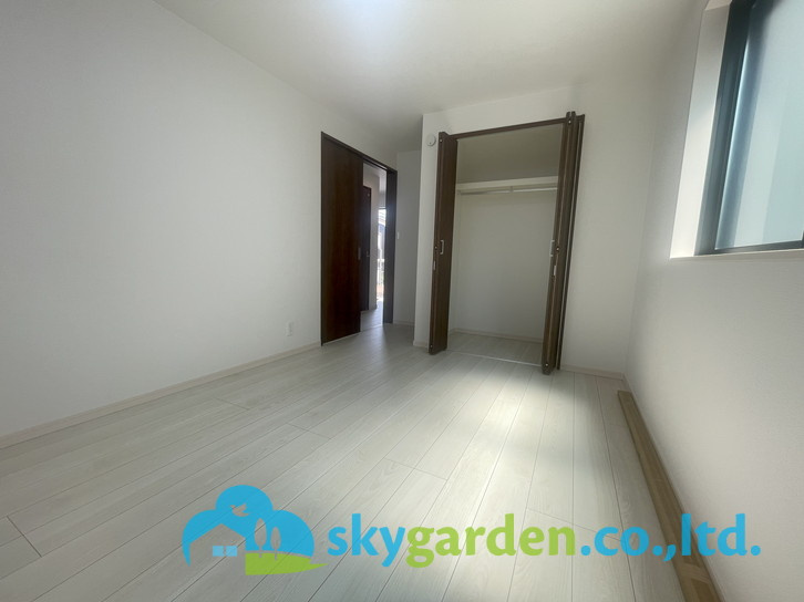 藤沢市善行３丁目　新築戸建　全3棟1号棟の洋室