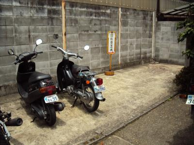 カーサ南野の駐車場|駐輪場