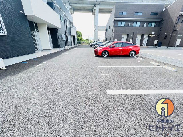 THE　ROM和泉の駐車場