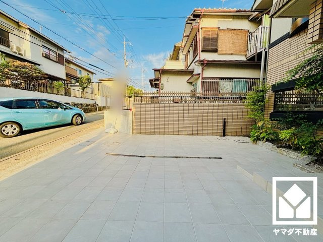 宇治市五ケ庄広岡谷の駐車場