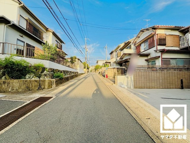 宇治市五ケ庄広岡谷の前面道路含む現地写真