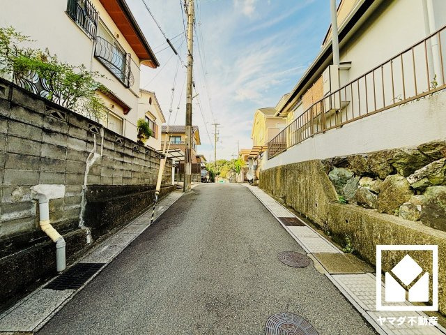 宇治市五ケ庄広岡谷の前面道路含む現地写真