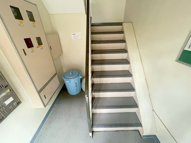 赤羽ハイツのロビー