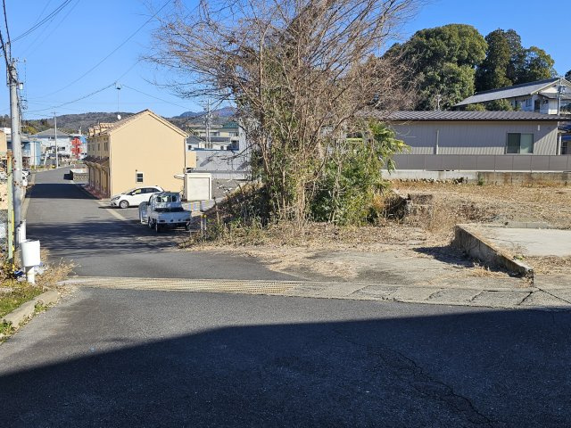 瑞浪市宮前町の前面道路含む現地写真