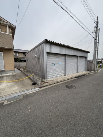 岸和田市小松里町　建築条件なし土地の外観