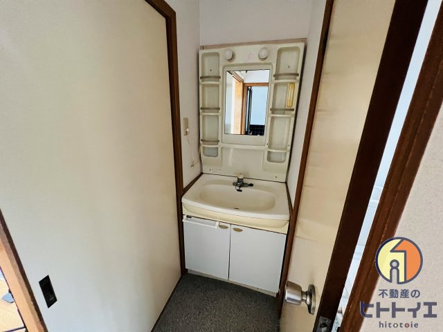 富久貸家の独立洗面台|使いやすい独立洗面台です