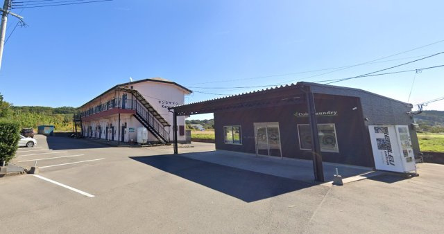 鹿児島県鹿屋市 1棟アパート・コインランドリーの外観