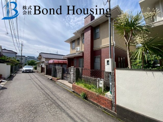 山陽大蔵谷駅徒歩９分・広い応接間付き・東野町　築３３年の前面道路含む現地写真