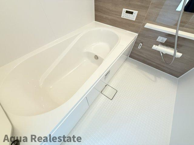 高松市東山崎町戸建の浴室|日々の疲れを癒すお風呂付です