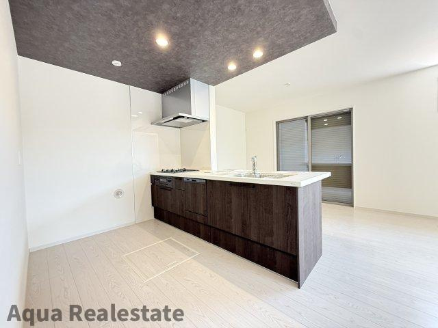 高松市東山崎町戸建のキッチン|コンパクトなキッチンで掃除もラクラク