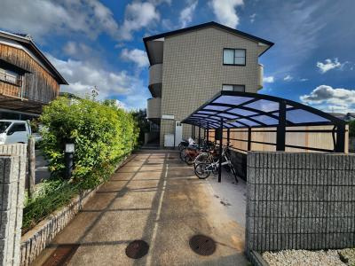 メモワール上桂のエントランス