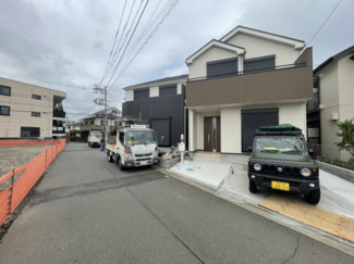 【前面道路含む現地写真】 | 前面道路