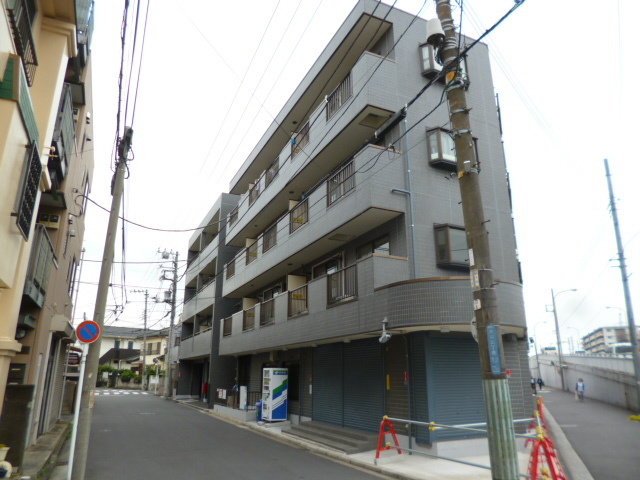 芳垣ハイツの外観|外壁タイル張り