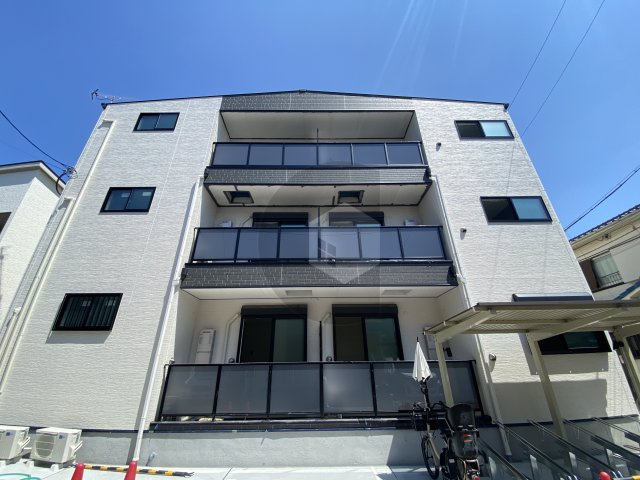 アバンティオ小阪の外観