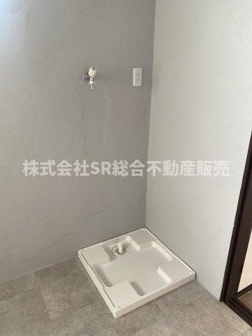 上四条町中古戸建のランドリースペース|室内洗濯機置場がございます