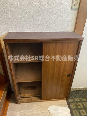 上四条町中古戸建の収納|シューズボックスがあります