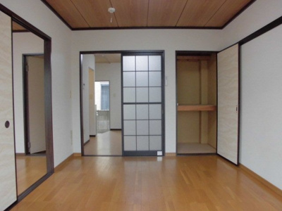 【居間・リビング】 | グレースならB | 床を新規貼り替えました。