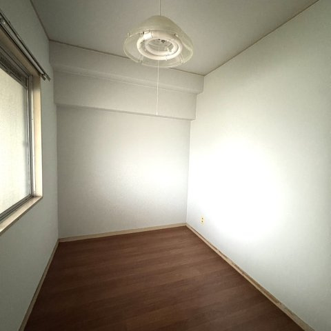 太田レジデンス の洋室