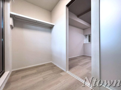 【その他】 | アソシエ中村 | ゆったりした洋室です