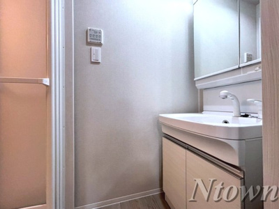 【洗面所】 | アソシエ中村 | 使いやすい洗面所です