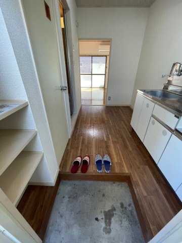 レスポワールの玄関|別号室の写真です